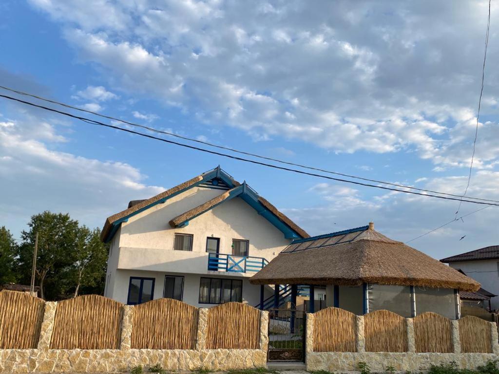 Hotel Casa Munteanu Mila Douăzeci şi Trei Exteriér fotografie